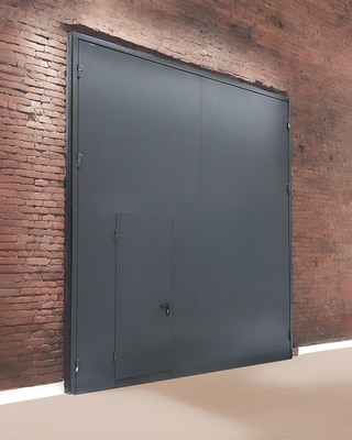 Высокие серые ворота Высокие серые ворота